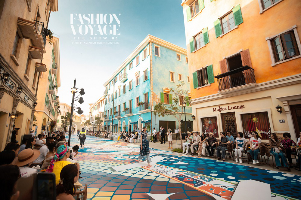 Fashion Voyage - The street show