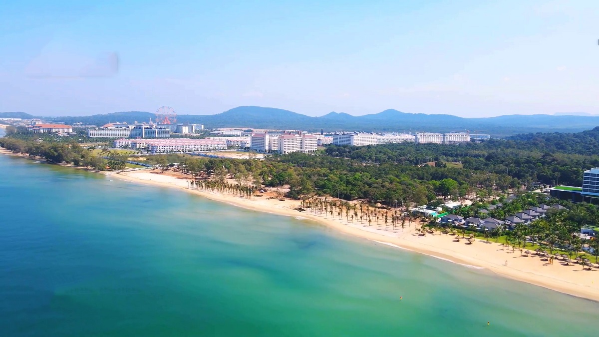 Vẻ đẹp hoang sơ của bãi biển ngay dự án Sun Secret Valley Phú Quốc 